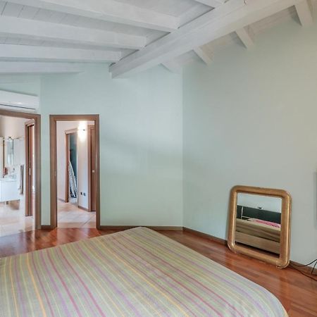 サーレ・マラジーノCasa Danaアパートメント エクステリア 写真